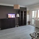 Superb 1Br Apartment With Air Conditioner