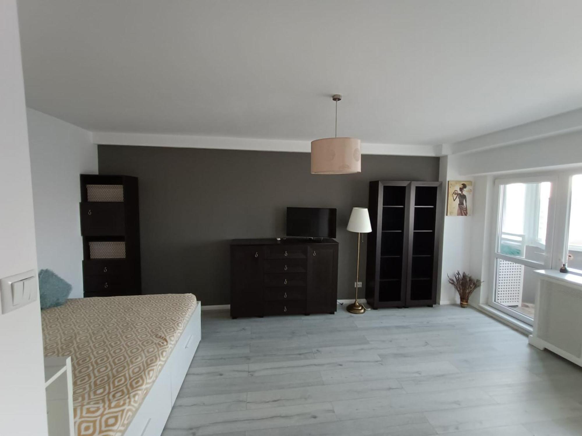 Superb 1br With Air Conditioner Appartamento Bucarest
